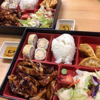 Sake Express Sushi & Teriyaki logo
