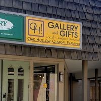 Oak Hollow Custom Framing & Gallery logo